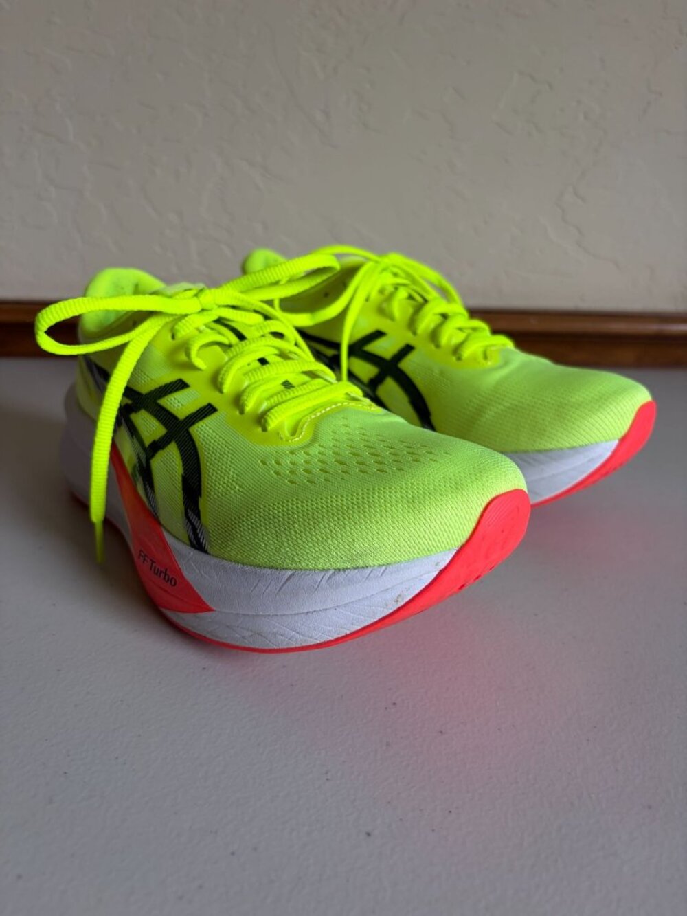 ASICS Magic Speed 4 Safety Yellow/Black Men's US 8 Athletic Running Shoes - Picture 5 of 9